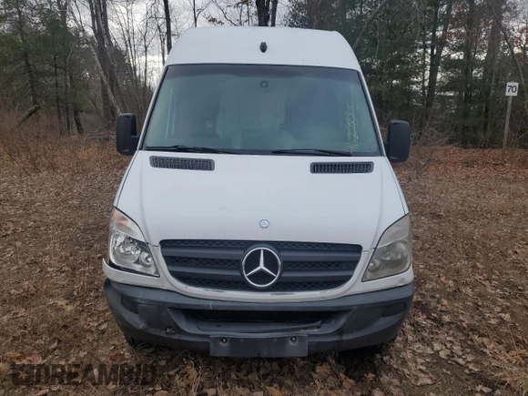 2011 Mercedes-Benz Sprinter with VIN WD3PE8CB5B5607460, listed as a Copart auction lot 46278815 with 251,222 mi miles and Clean Title. Bid and sale history available at carsss.com. Image 5.