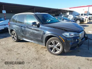 2017 BMW X5 xDrive50i z VIN 5UXKR6C56H0J83813, wystawiony jako IAAI lot #41398752 z przebiegiem 105 239 mil mil oraz . Historia ofert i sprzedaży dostępna na DreamBid. Obrazek 1.