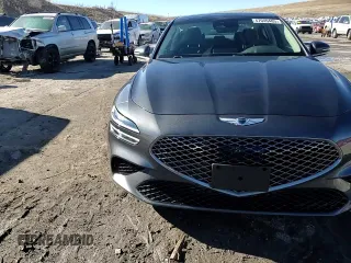 2022 Genesis G70 2.0T z VIN KMTG34TA5NU085937, wystawiony jako Copart lot #47049485 z przebiegiem 25 470 mil mil oraz Szkoda całkowita • Salvage title. Historia ofert i sprzedaży dostępna na DreamBid. Obrazek 13.