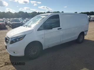 2023 Mercedes-Benz Metris Cargo z VIN W1YV0BEY6P4321698, wystawiony jako Copart lot #65737114 z przebiegiem 14 019 mil mil oraz Szkoda całkowita • Salvage title. Historia ofert i sprzedaży dostępna na DreamBid. Obrazek 1.