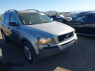 2004 Volvo XC90 with VIN YV1CZ91H141056728, listed as a IAAI auction lot 41652514 with 101,326 mi miles. Bid and sale history available at carsss.com. Image 1.