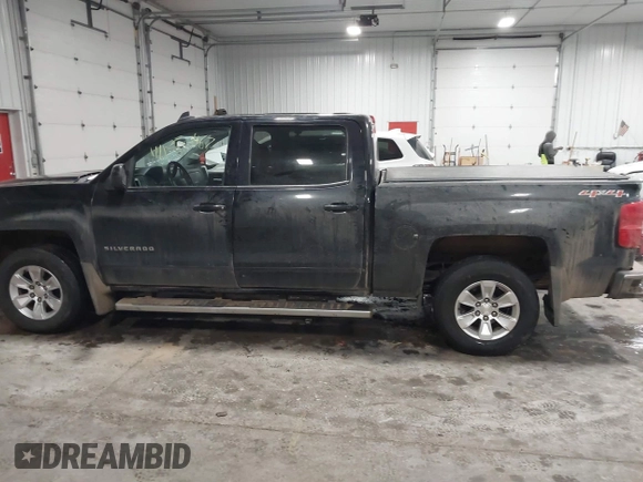 2015 Chevrolet Silverado 1500 LT with VIN 3GCUKREC4FG286409, listed as a IAAI auction lot 41150467 with 162,088 mi miles. Bid and sale history available at carsss.com. Image 14.