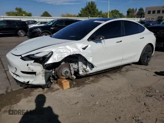 2022 Tesla Model 3 Long Range z VIN 5YJ3E1EB8NF315619, wystawiony jako Copart lot #73309884 z przebiegiem 34 811 mil mil oraz Szkoda całkowita • Salvage title. Historia ofert i sprzedaży dostępna na DreamBid. Obrazek 1.