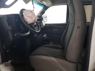 2022 Chevrolet Express Cargo with VIN 1GCWGAFP4N1222428, listed as a Copart auction lot 63829195 with 30,685 mi miles and Clean title. Bid and sale history available at DreamBid. Image 7.