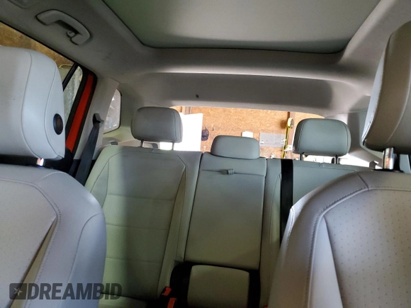 2018 Volkswagen Tiguan SEL with VIN 3VV2B7AXXJM220365, listed as a Copart auction lot 60486055 with 92,006 mi miles and Salvage title. Bid and sale history available at DreamBid. Image 10.