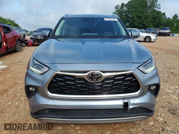 2023 Toyota Highlander L with VIN 5TDKDRBH3PS000635, listed as a Copart auction lot 61023505 with 47,348 mi miles and Salvage title. Bid and sale history available at DreamBid. Image 5.