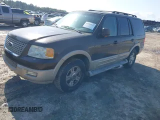2006 Ford Expedition Eddie Bauer z VIN 1FMFU17586LA66711, wystawiony jako IAAI lot #41984167 z przebiegiem 225 284 mil mil oraz . Historia ofert i sprzedaży dostępna na DreamBid. Obrazek 2.