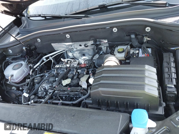 2024 Volkswagen Atlas SEL Premium R-Line with VIN 1V2FR2CA2RC598392, listed as a IAAI auction lot 42418130 with 5,007 mi miles and . Bid and sale history available at DreamBid. Image 10.