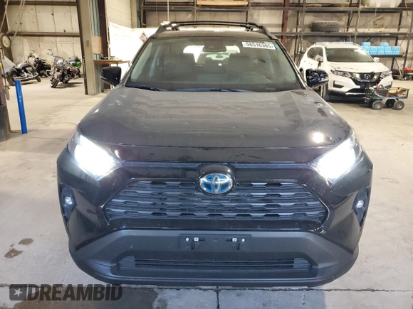 2023 Toyota RAV4 Hybrid XLE with VIN 2T3UWRFV1PW181008, listed as a Copart auction lot 56516305 with 39,586 mi miles and Salvage title. Bid and sale history available at DreamBid. Image 5.