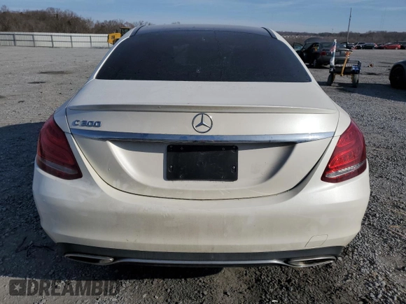 2017 Mercedes-Benz C 300 z VIN 55SWF4JBXHU196024, wystawiony jako Copart lot #42220035 z przebiegiem 95 899 mil mil oraz Szkoda całkowita • Salvage title. Historia ofert i sprzedaży dostępna na DreamBid. Obrazek 6.
