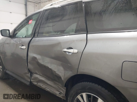 2017 Nissan Pathfinder SV with VIN 5N1DR2MM1HC668654, listed as a IAAI auction lot 42500600 with 71,434 mi miles and . Bid and sale history available at DreamBid. Image 6.