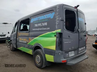 2015 Mercedes-Benz Sprinter Crew with VIN WD4PE7DC2F5964050, listed as a Copart auction lot 39276904 with 182,815 mi miles. Bid and sale history available at carsss.com. Image 2.