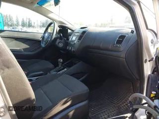 2018 Kia Forte5 LX with VIN KNAFK5A87J5772647, listed as a IAAI auction lot 42003515 with 72,361 mi miles. Bid and sale history available at carsss.com. Image 5.