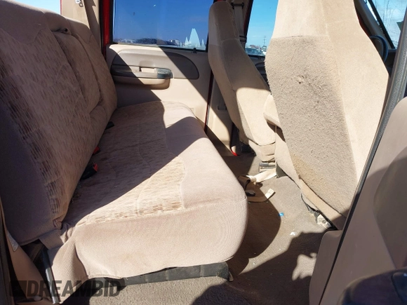 1999 Ford Super Duty F-250 XL with VIN 1FTNW21F7XEA71082, listed as a IAAI auction lot 41665200 with 210,841 mi miles. Bid and sale history available at carsss.com. Image 8.