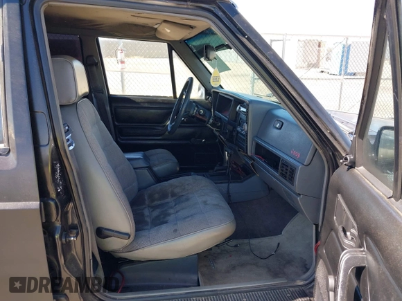 1994 Jeep Cherokee Sport with VIN 1J4FJ68S2RL175128, listed as a IAAI auction lot 41722936 with 345,700 mi miles and . Bid and sale history available at DreamBid. Image 5.