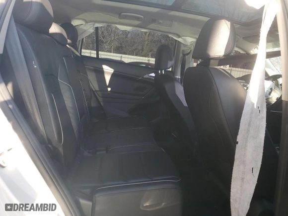 2018 Volkswagen Tiguan SEL Premium with VIN 3VV4B7AXXJM216034, listed as a Copart auction lot 88794165 with 0 mi miles and Salvage Title. Bid and sale history available at carsss.com. Image 11.