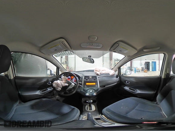 2014 Nissan Note S z VIN 3N1CE2CP2EL396903, wystawiony jako Copart lot #55398645 z przebiegiem 72 067 mil mil oraz Szkoda całkowita • Salvage title. Historia ofert i sprzedaży dostępna na DreamBid. Obrazek 14.