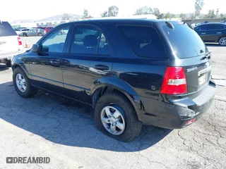 2008 Kia Sorento LX with VIN KNDJD735385836067, listed as a IAAI auction lot 41827802 with 137,796 mi miles. Bid and sale history available at carsss.com. Image 3.