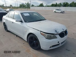 2006 BMW 5 Series 530i with VIN WBANE73526CM33895, listed as a IAAI auction lot 42192681 with 172,289 mi miles and . Bid and sale history available at carsss.com. Image 1.
