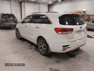 2018 Kia Sorento SX with VIN 5XYPKDA58JG414522, listed as a IAAI auction lot 41548855 with 157,725 mi miles and . Bid and sale history available at carsss.com. Image 3.