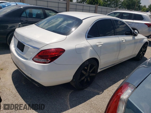 2017 Mercedes-Benz C 300 z VIN 55SWF4JB6HU191130, wystawiony jako Copart lot #64231295 z przebiegiem 97 374 mil mil oraz Czysty tytuł • Clean title. Historia ofert i sprzedaży dostępna na DreamBid. Obrazek 3.