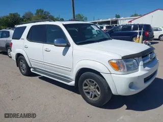 2007 Toyota Sequoia Limited with VIN 5TDBT48A27S285702, listed as a IAAI auction lot 41740869 with 142,998 mi miles. Bid and sale history available at carsss.com. Image 1.