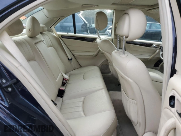 2007 Mercedes-Benz C 280 Luxury z VIN WDBRF92H87F900583, wystawiony jako Copart lot #84781174 z przebiegiem 164 003 mil mil oraz Czysty tytuł • Clean title. Historia ofert i sprzedaży dostępna na DreamBid. Obrazek 10.