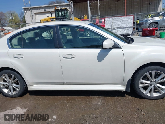 2013 Subaru Legacy Premium z VIN 4S3BMCC6XD3029329, wystawiony jako IAAI lot #42028367 z przebiegiem 210 139 mil mil oraz . Historia ofert i sprzedaży dostępna na DreamBid. Obrazek 14.