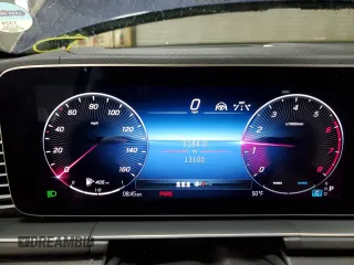 2024 Mercedes-Benz GLE 450 z VIN 4JGFB5KB1RB177783, wystawiony jako Copart lot #51010185 z przebiegiem 13 100 mil mil oraz Szkoda całkowita • Salvage title. Historia ofert i sprzedaży dostępna na DreamBid. Obrazek 9.