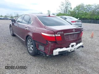 2007 Lexus LS 460 with VIN JTHBL46F775003346, listed as a IAAI auction lot 42170792 with 98,626 mi miles. Bid and sale history available at carsss.com. Image 3.