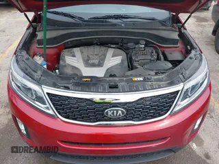2014 Kia Sorento LX with VIN 5XYKT4A75EG480122, listed as a IAAI auction lot 42113975 with 171,754 mi miles and . Bid and sale history available at carsss.com. Image 10.