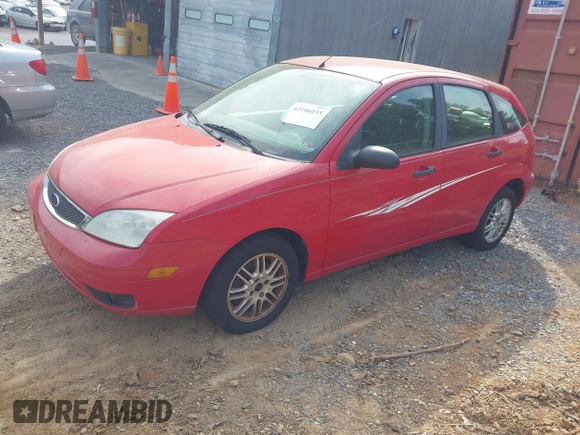 2007 Ford Focus S with VIN 1FAFP37N77W156235, listed as a IAAI auction lot 42106035 with 182,762 mi miles and . Bid and sale history available at carsss.com. Image 2.