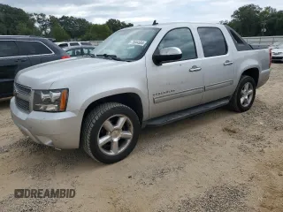 2010 Chevrolet Avalanche LT with VIN 3GNNCFE0XAG270978, listed as a Copart auction lot 75644504 with 136,970 mi miles and Salvage Title. Bid and sale history available at carsss.com. Image 1.