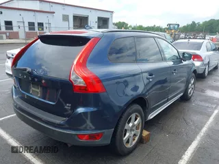 2010 Volvo XC60 3.2L z VIN YV4960DZ1A2052433, wystawiony jako IAAI lot #42222360 z przebiegiem 224 778 mil mil oraz . Historia ofert i sprzedaży dostępna na DreamBid. Obrazek 4.