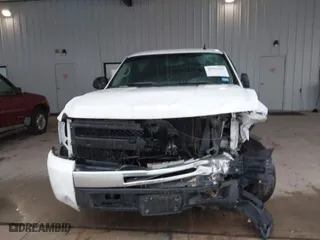 2011 Chevrolet Silverado 1500 LS with VIN 1GCRCREA3BZ445772, listed as a IAAI auction lot 41922183 with 140,429 mi miles. Bid and sale history available at carsss.com. Image 6.