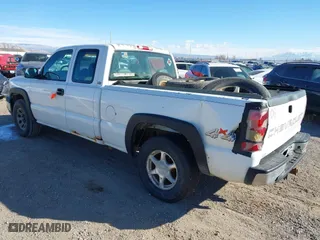 2003 Chevrolet Silverado 1500 LS with VIN 2GCEK19V631383603, listed as a IAAI auction lot 41244195 with 189,135 mi miles. Bid and sale history available at carsss.com. Image 3.