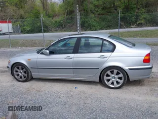 2003 BMW 3 Series 325i with VIN WBAEV33403KL79160, listed as a IAAI auction lot 42123846 with 200,406 mi miles and . Bid and sale history available at DreamBid. Image 14.