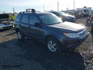 2013 Subaru Forester 2.5X with VIN JF2SHABC9DH423053, listed as a IAAI auction lot 41334793 with 189,341 mi miles. Bid and sale history available at carsss.com. Image 1.