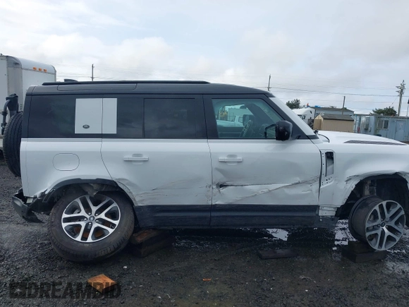 2020 Land Rover Defender HSE z VIN SALE9EEUXL2025865, wystawiony jako IAAI lot #41188195 z przebiegiem 29 756 mil mil oraz . Historia ofert i sprzedaży dostępna na DreamBid. Obrazek 14.
