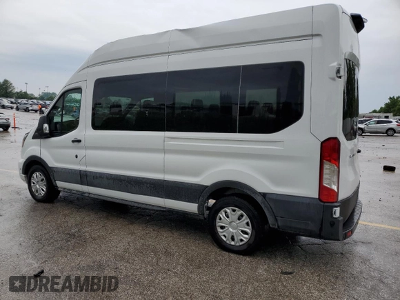 2025 Ford Transit Passenger XL with VIN 1FBAX2X83SKA19726, listed as a Copart auction lot 59671445 with 5,704 mi miles and Clean title. Bid and sale history available at DreamBid. Image 2.
