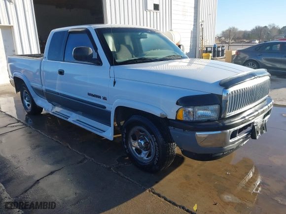 2001 Dodge Ram 1500 with VIN 3B7HC13Z21G230131, listed as a IAAI auction lot 41722204 with 241,689 mi miles. Bid and sale history available at carsss.com. Image 1.