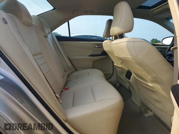 2017 Toyota Camry XLE z VIN 4T1BF1FK9HU625972, wystawiony jako Copart lot #59973965 z przebiegiem 63 630 mil mil oraz Szkoda całkowita • Salvage title. Historia ofert i sprzedaży dostępna na DreamBid. Obrazek 10.
