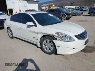 2011 Nissan Altima Hybrid with VIN 1N4CL2AP3BC109992, listed as a IAAI auction lot 41773074 with 184,058 mi miles. Bid and sale history available at carsss.com. Image 1.