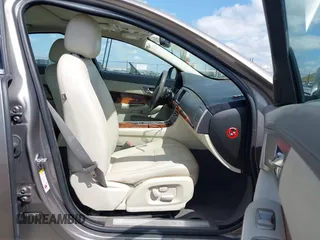 2009 Jaguar XF with VIN SAJWA07CX91R26311, listed as a IAAI auction lot 42137042 with 92,283 mi miles and . Bid and sale history available at DreamBid. Image 5.