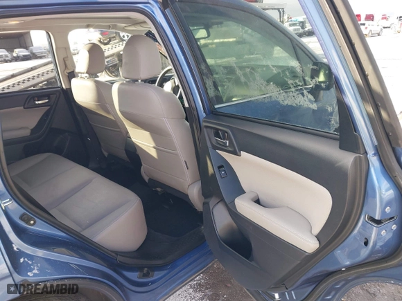 2016 Subaru Forester 2.5i Limited with VIN JF2SJAHC2GH517887, listed as a IAAI auction lot 41815370 with 65,400 mi miles. Bid and sale history available at carsss.com. Image 8.