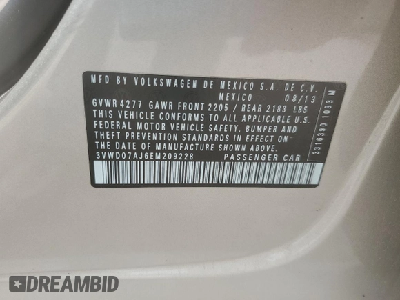 2014 Volkswagen Jetta SE with VIN 3VWD07AJ6EM209228, listed as a Copart auction lot 60500525 with 118,261 mi miles and Salvage title. Bid and sale history available at DreamBid. Image 12.