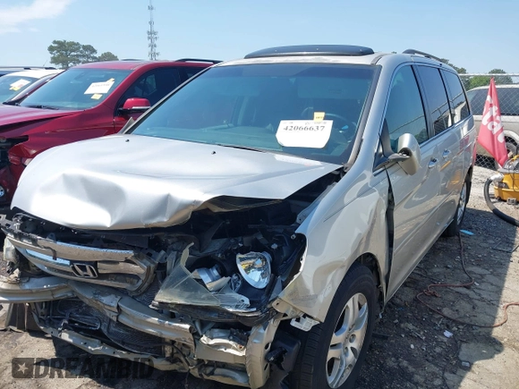 2007 Honda Odyssey EX-L z VIN 5FNRL38667B453060, wystawiony jako IAAI lot #42066637 z przebiegiem 184 439 mil mil oraz . Historia ofert i sprzedaży dostępna na DreamBid. Obrazek 6.