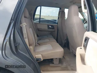 2003 Ford Expedition Special Service with VIN 1FMRU15W13LA15281, listed as a IAAI auction lot 42060325 with 143,869 mi miles. Bid and sale history available at carsss.com. Image 8.