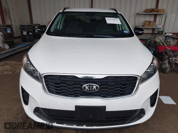 2019 Kia Sorento LX z VIN 5XYPG4A57KG609790, wystawiony jako IAAI lot #42199013 z przebiegiem 83 091 mil mil oraz . Historia ofert i sprzedaży dostępna na DreamBid. Obrazek 12.