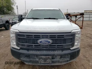 2023 Ford F-250 XL с VIN 1FTBF2AA6PEC61110, выставлен на аукционе Copart как лот 42923555 с пробегом 51 108 миль миль и Списание • Salvage title. История ставок и продаж доступна на DreamBid. Изображение 5.